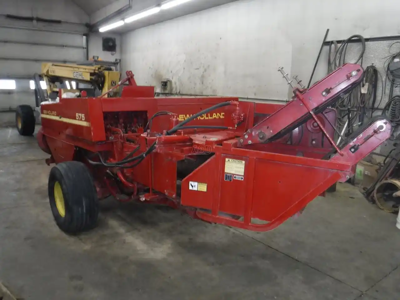 Gallery image 2 for Used New Holland 575 Square Baler - Small