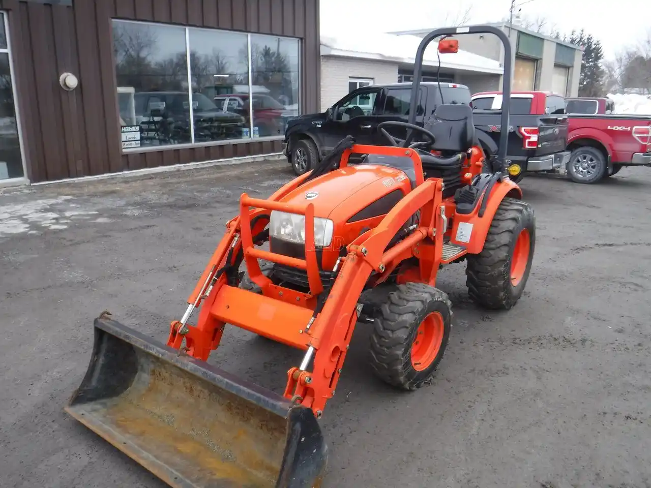 Gallery image 1 for Used Kioti CK20S Tractor
