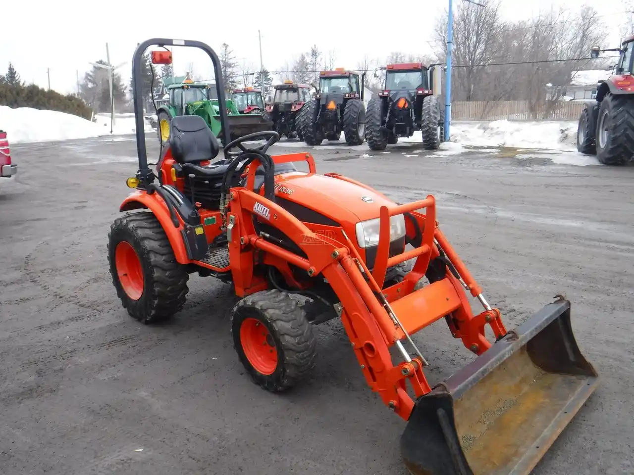 Gallery image 2 for Used Kioti CK20S Tractor