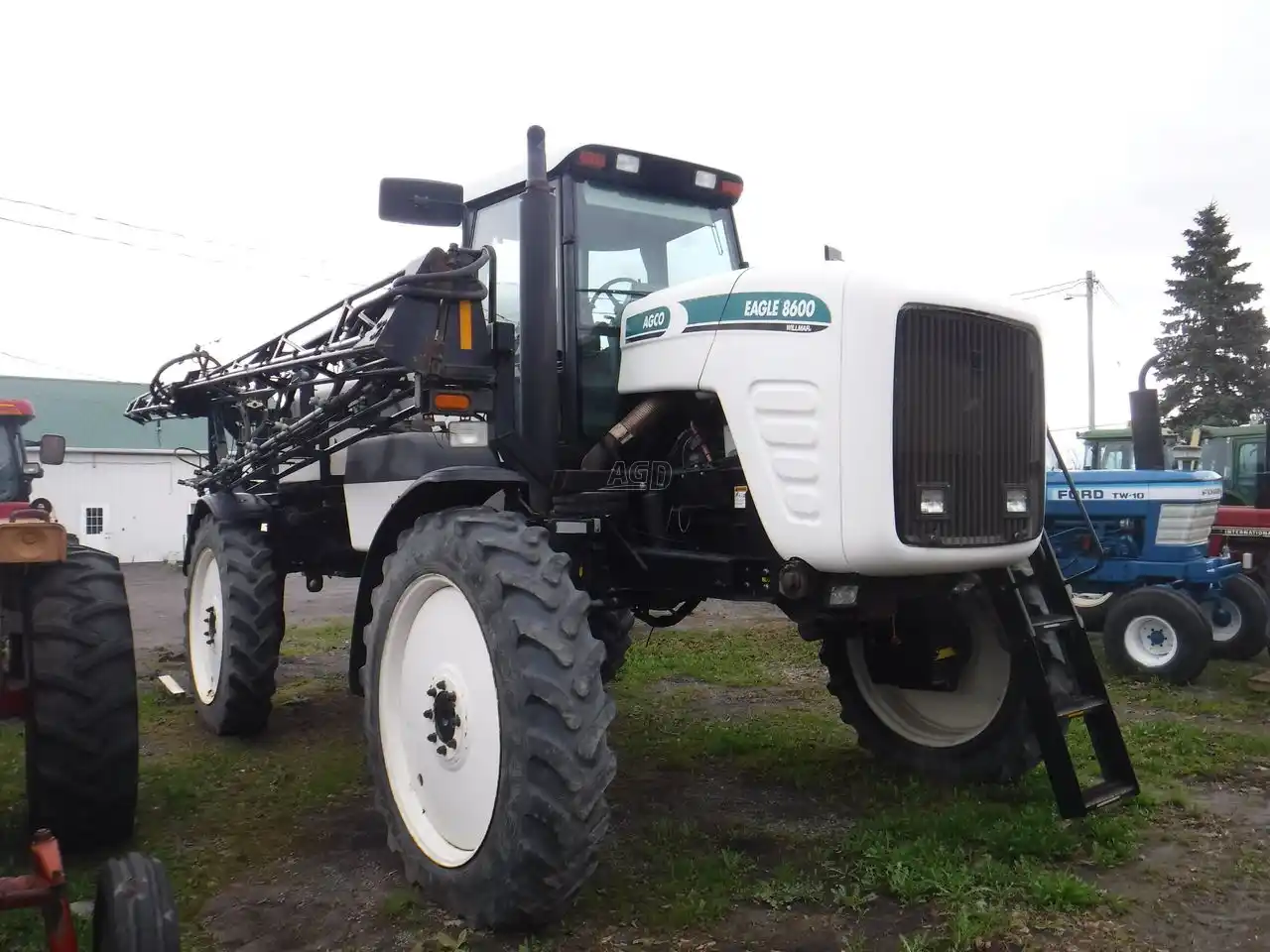 Gallery image 2 for Used Agco Eagle 8600 Wilman Sprayer - Self Propelled