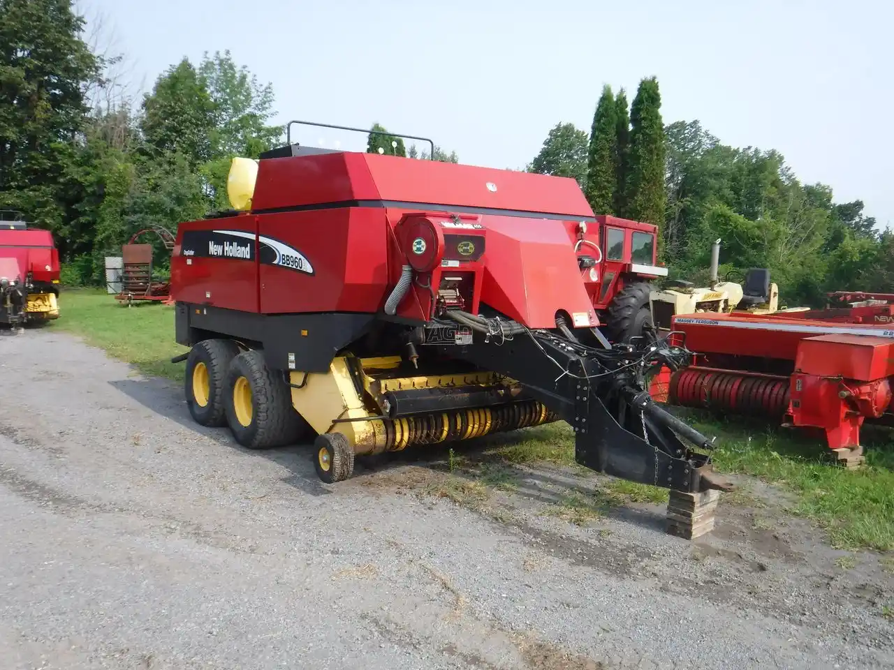 Gallery image 1 for Used New Holland BB960 Square Baler - Large