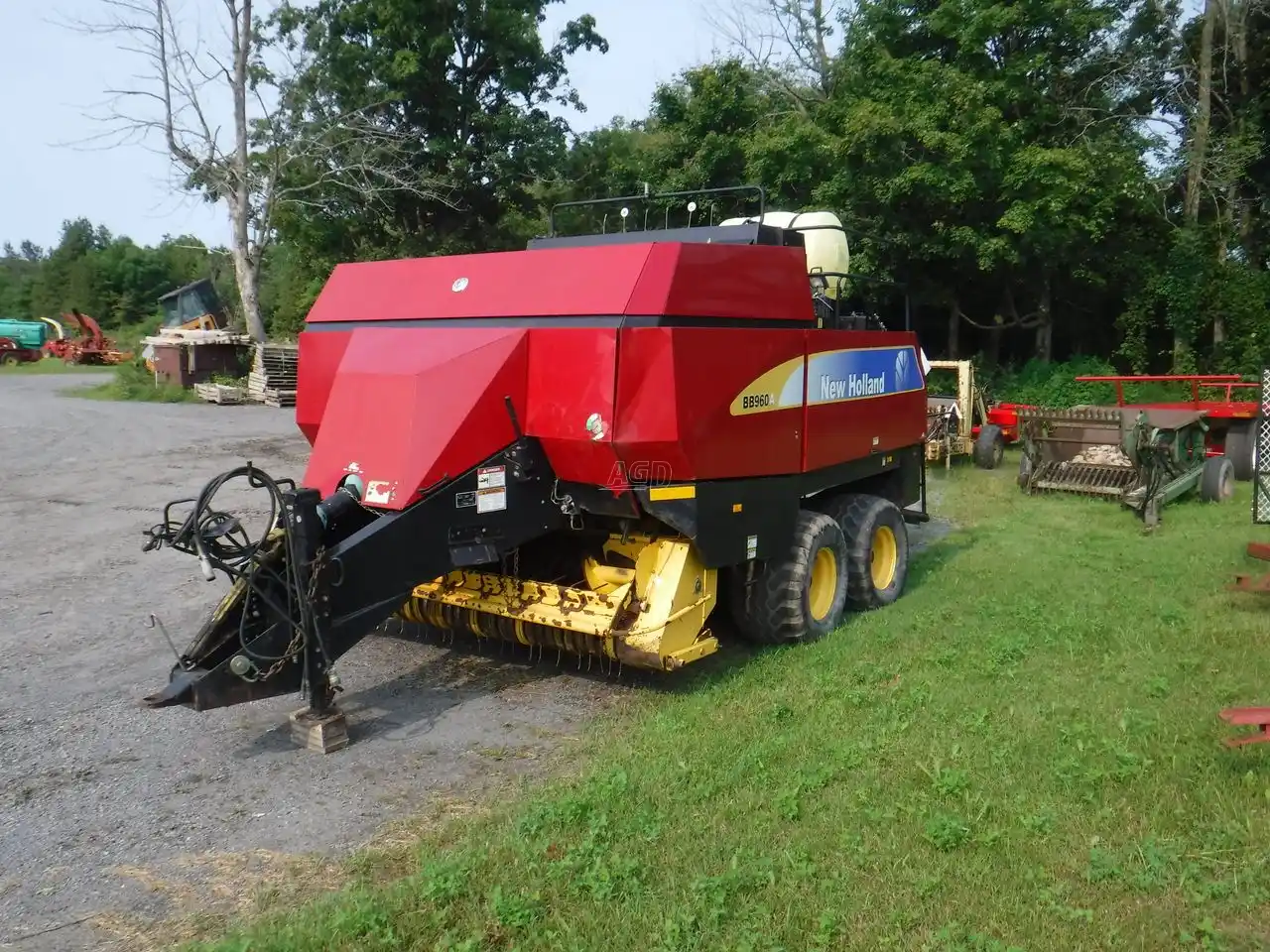 Gallery image 1 for Used New Holland BB960 Square Baler - Large