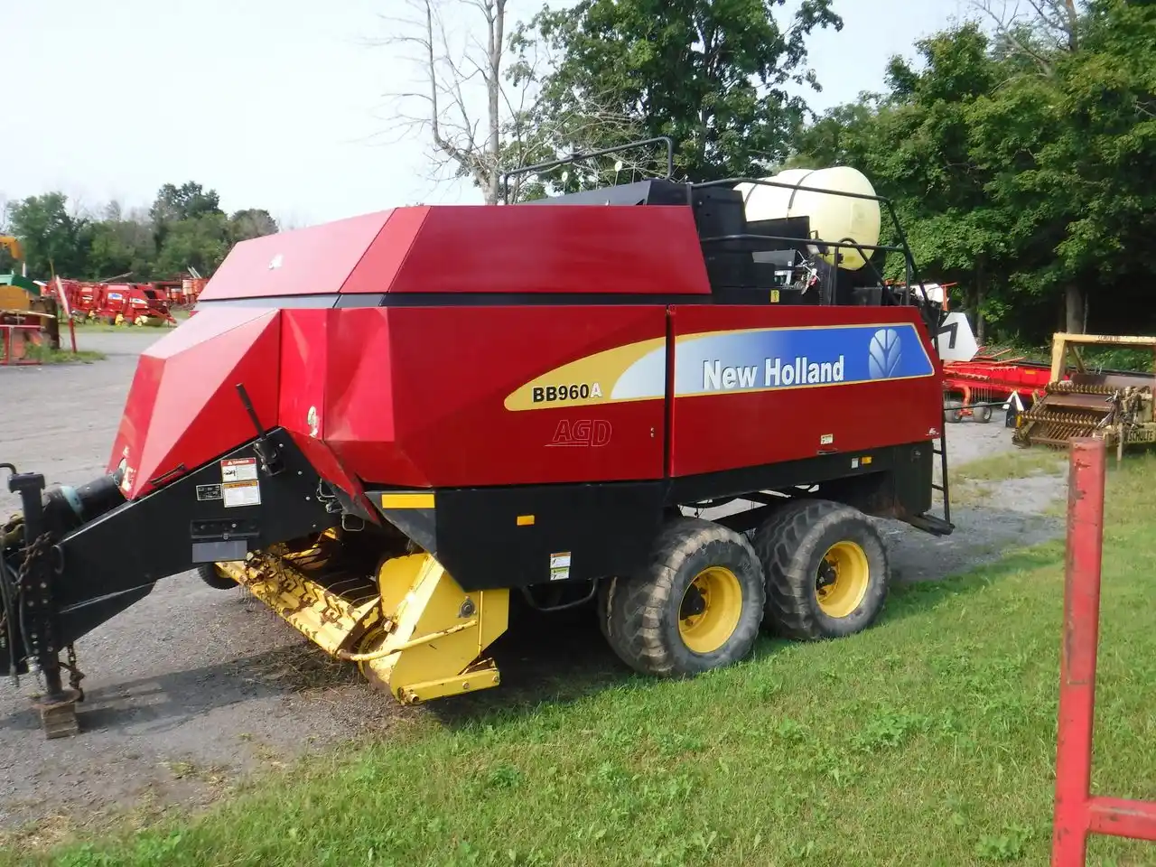 Gallery image 2 for Used New Holland BB960 Square Baler - Large