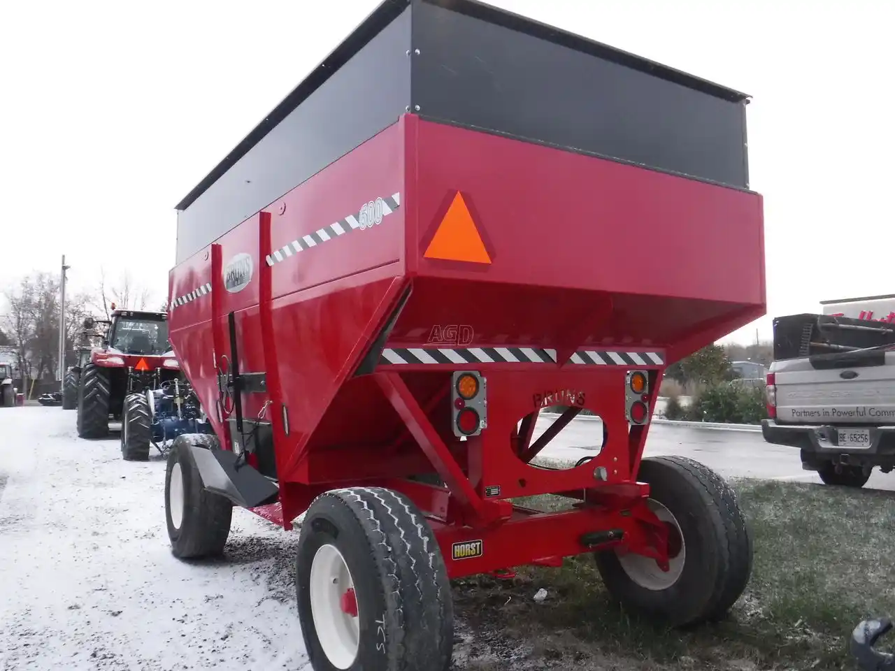 Gallery image 2 for New 2023 Bruns Manufacturing 600 Gravity Box