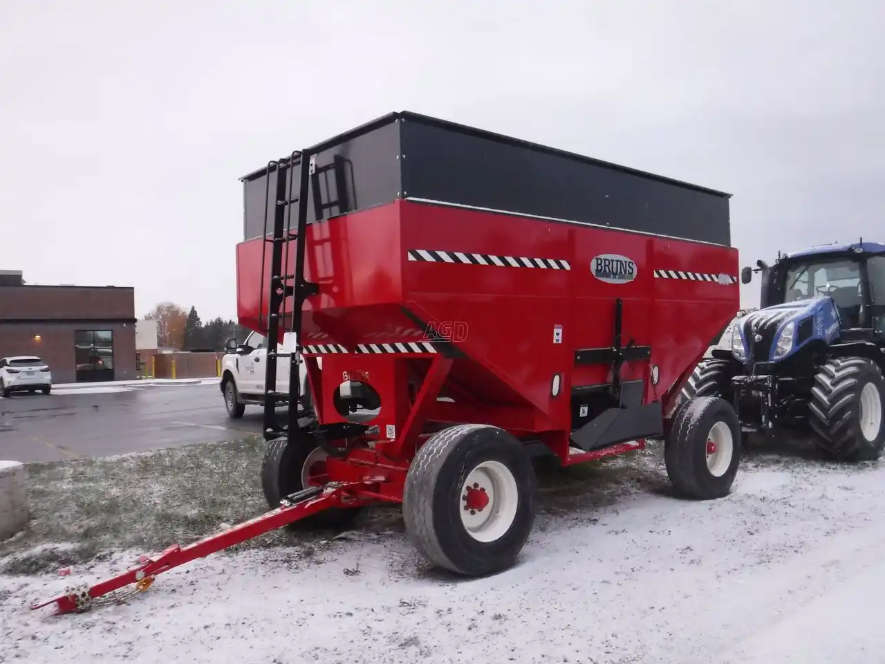 Gallery image 1 for New 2023 Bruns Manufacturing 600 Gravity Box