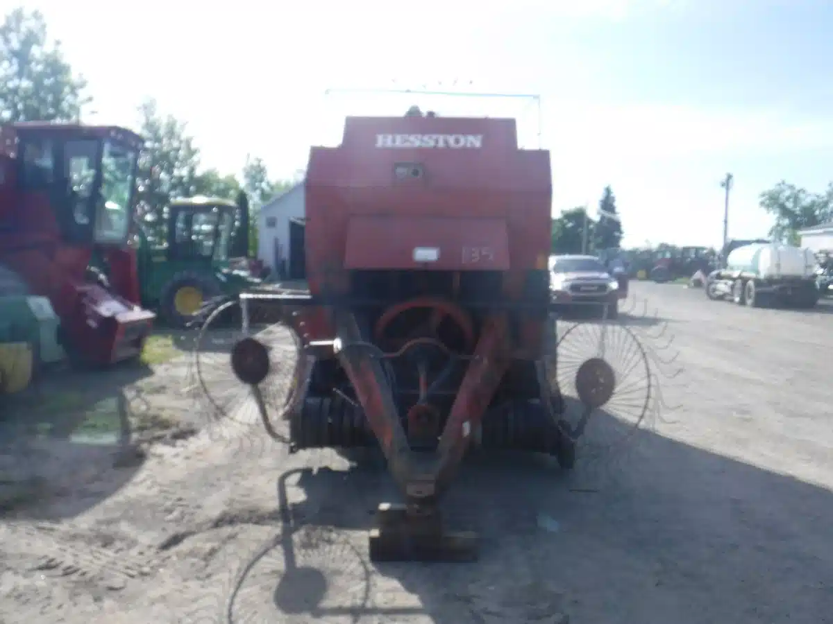 Gallery image 2 for Used Hesston 4800 Square Baler - Large