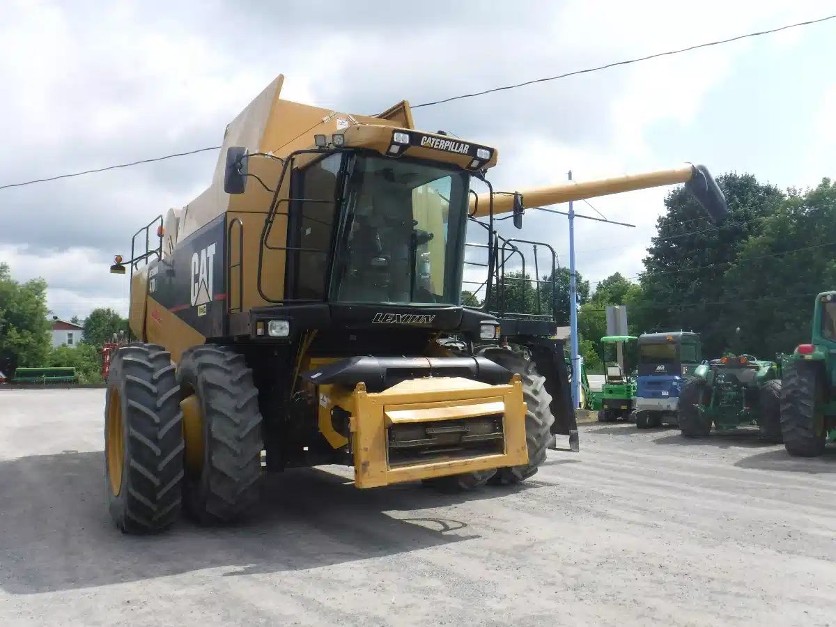 Gallery image 2 for Used Caterpillar LEXION 470R Combine