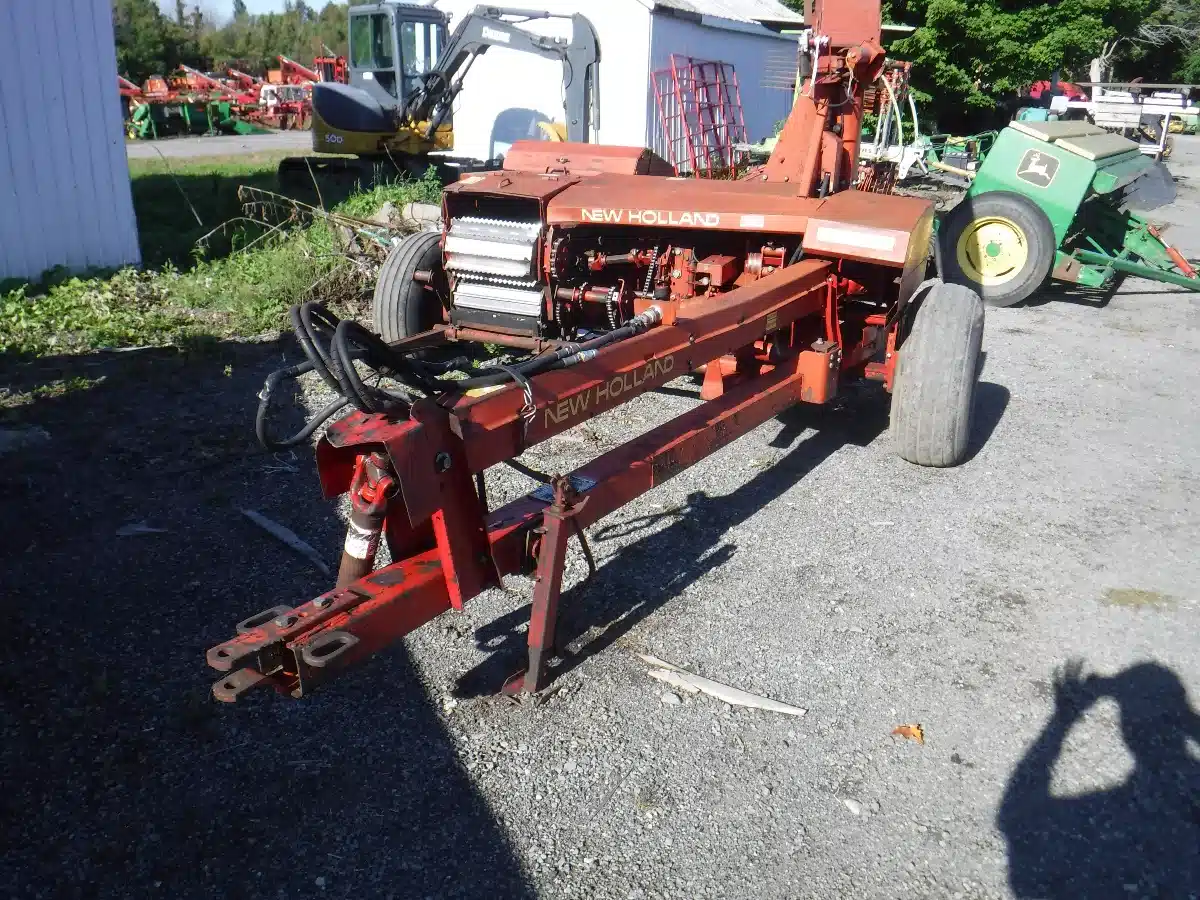 Gallery image 2 for New Holland 790 Forage Harvester