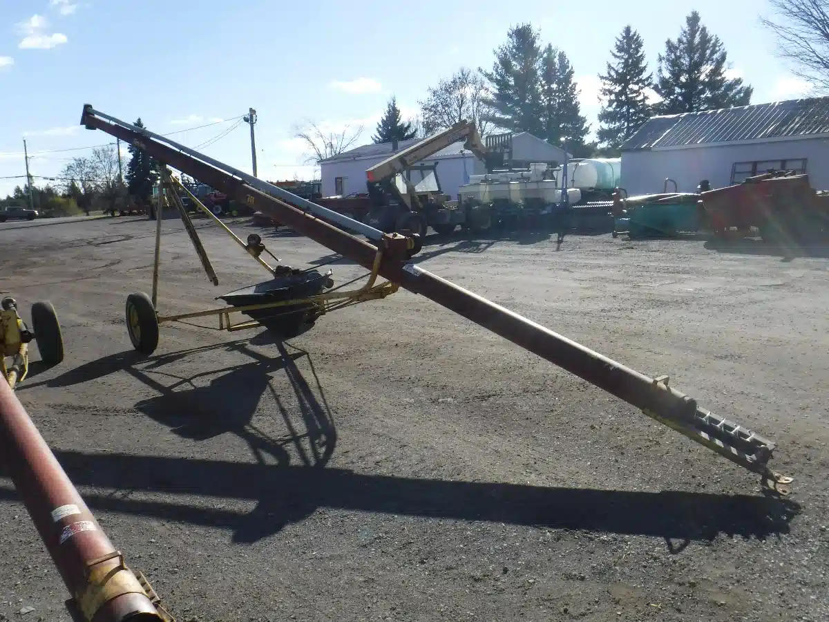 Gallery image 2 for Used Farm King 7x41 Grain Auger