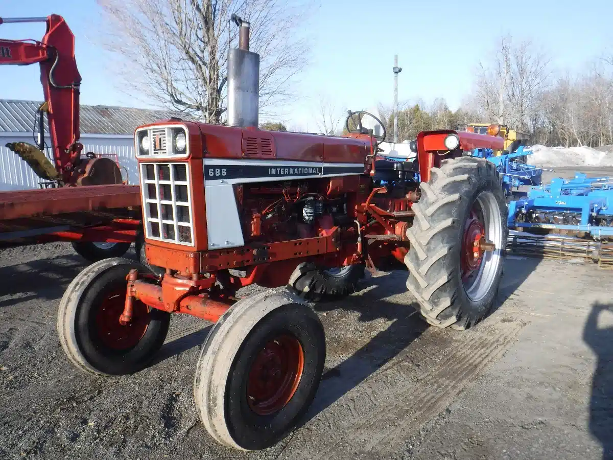 Gallery image 1 for Used International Harvester 686 Tractor