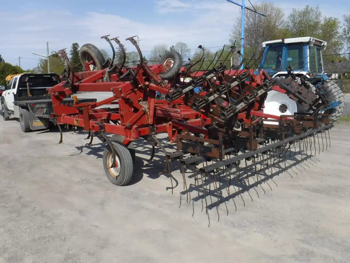 Gallery image 2 for Used Case IH 4300 Cultivator