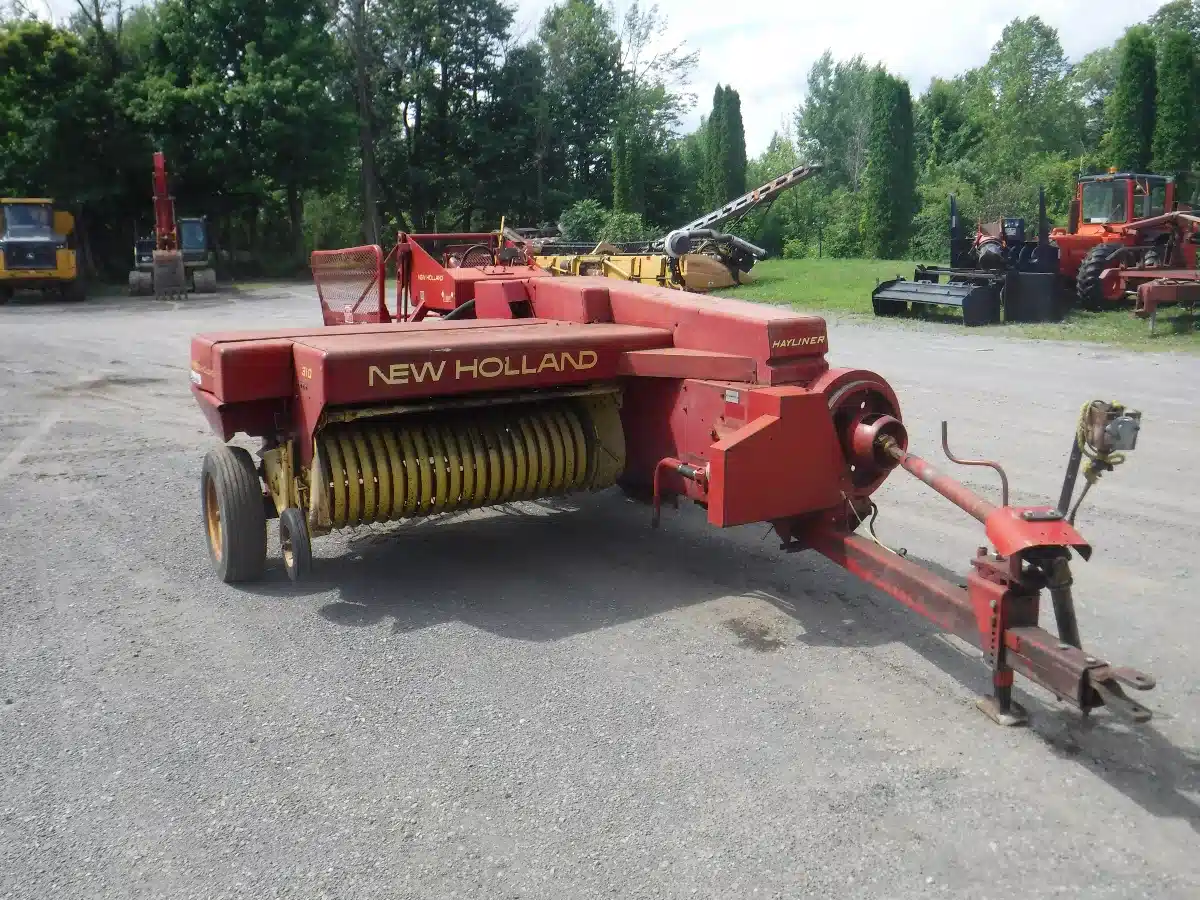 Gallery image 2 for Used New Holland 310 Square Baler - Small