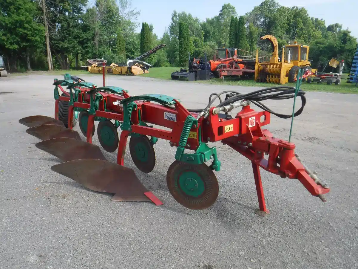 Gallery image 1 for Used Kverneland BB115 Plow