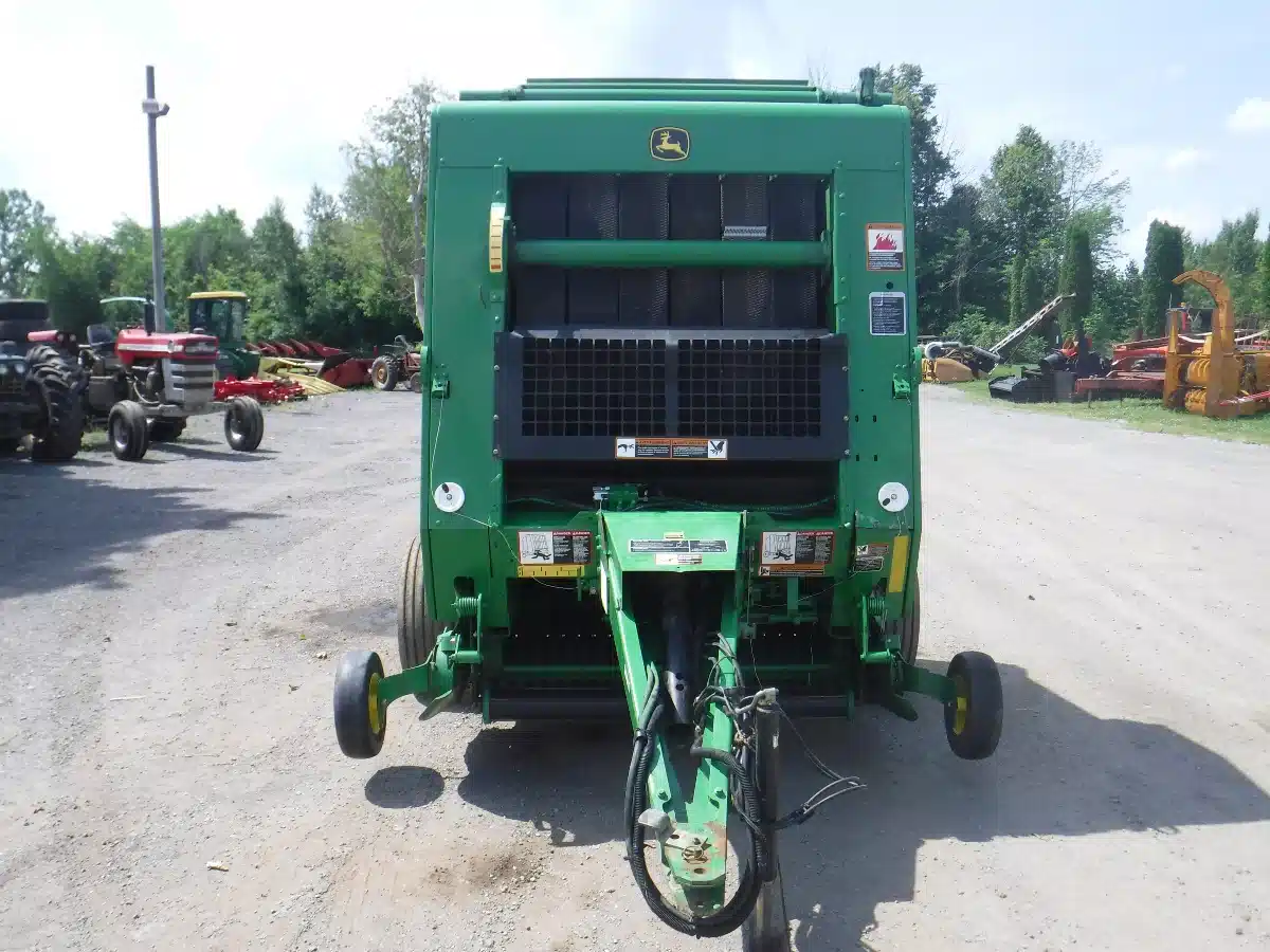 Gallery image 1 for Used John Deere 458 Round Baler