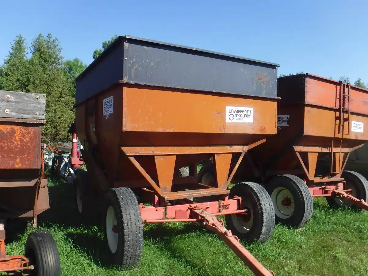 Gallery image 2 for Used Unverferth 400 Gravity Box