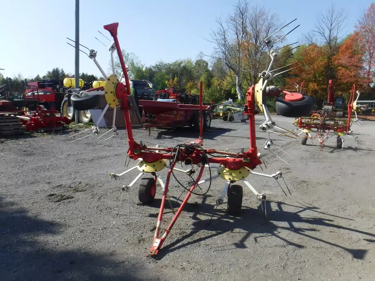 Gallery image 1 for Used Pottinger 4 spinner Tedder