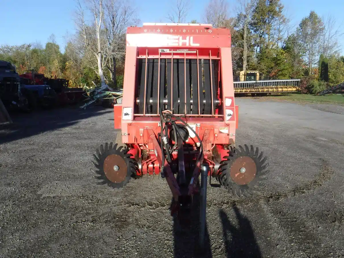 Gallery image 2 for Used Gehl 1475 Round Baler