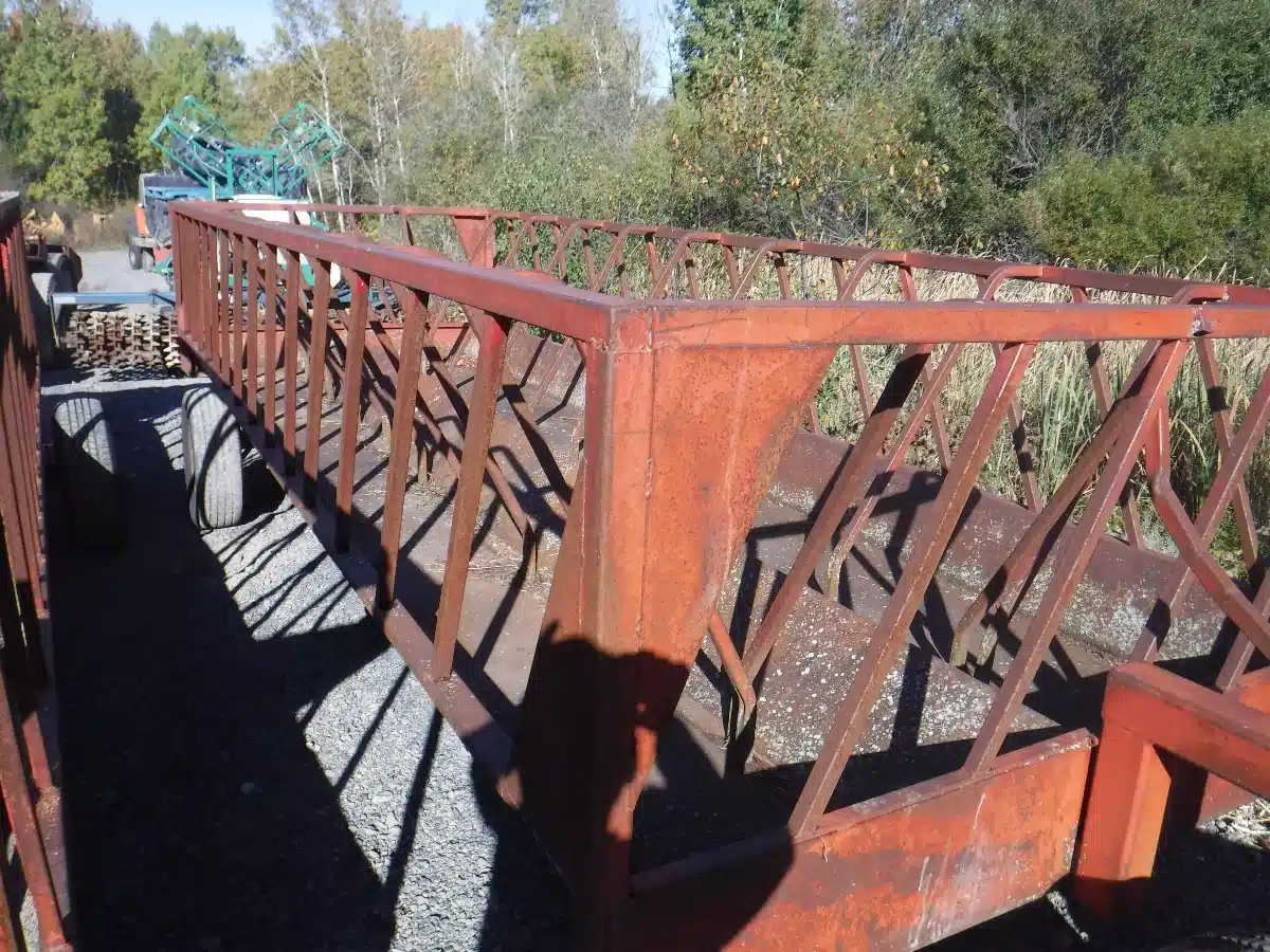 Used Forage King 20ft Feed Wagon