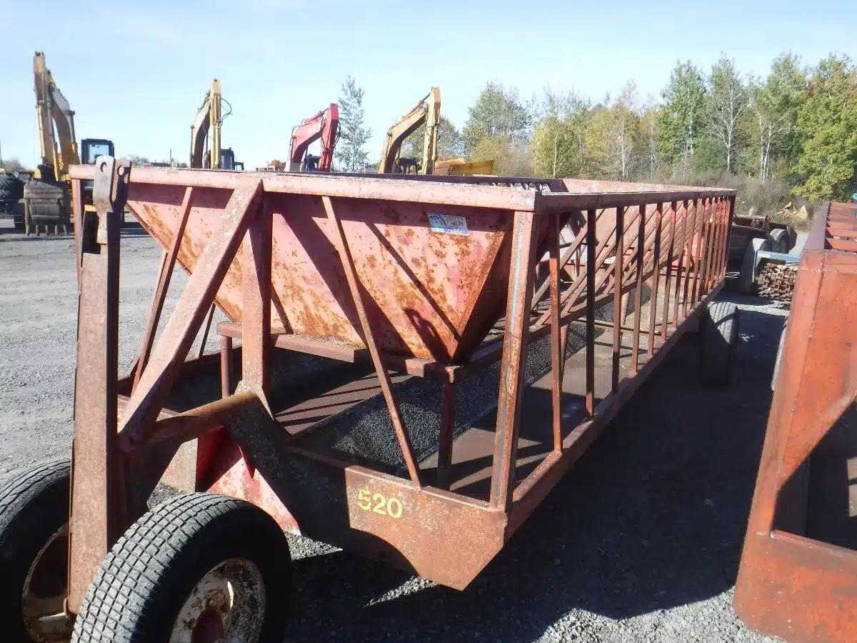 Used Pequea 20ft Feed Wagon