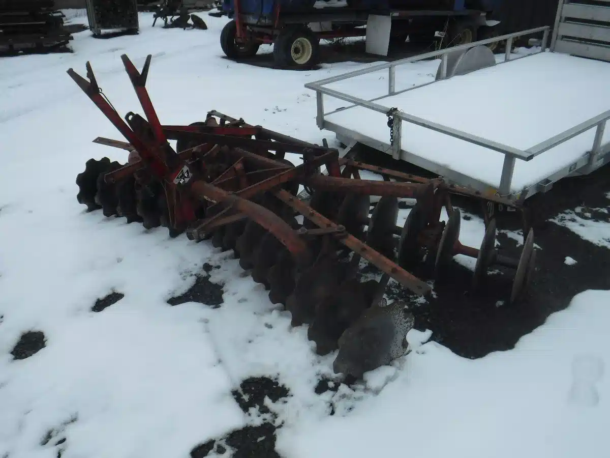 Gallery image 2 for Used Massey Ferguson 10FT Disc