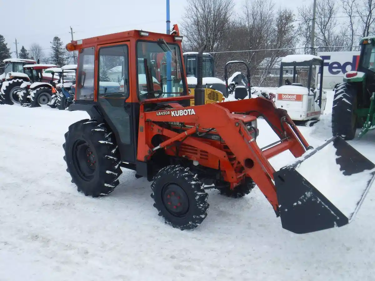 Kubota L2250 Tractor