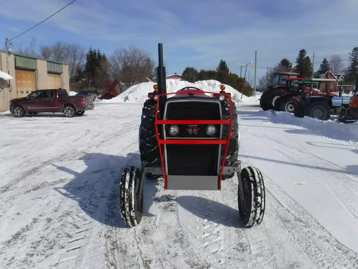 Gallery image 2 for Massey Ferguson 255 Tractor
