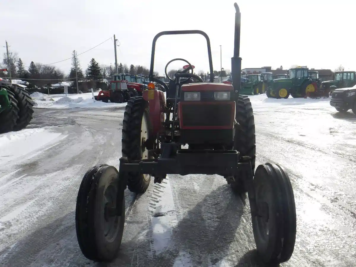 Gallery image 2 for Case IH 265 Tractor
