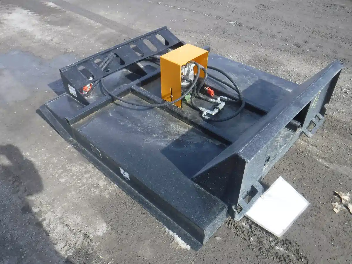 Photo de la Galerie 1 pour Giyi BC63 Débroussailleuse rotative