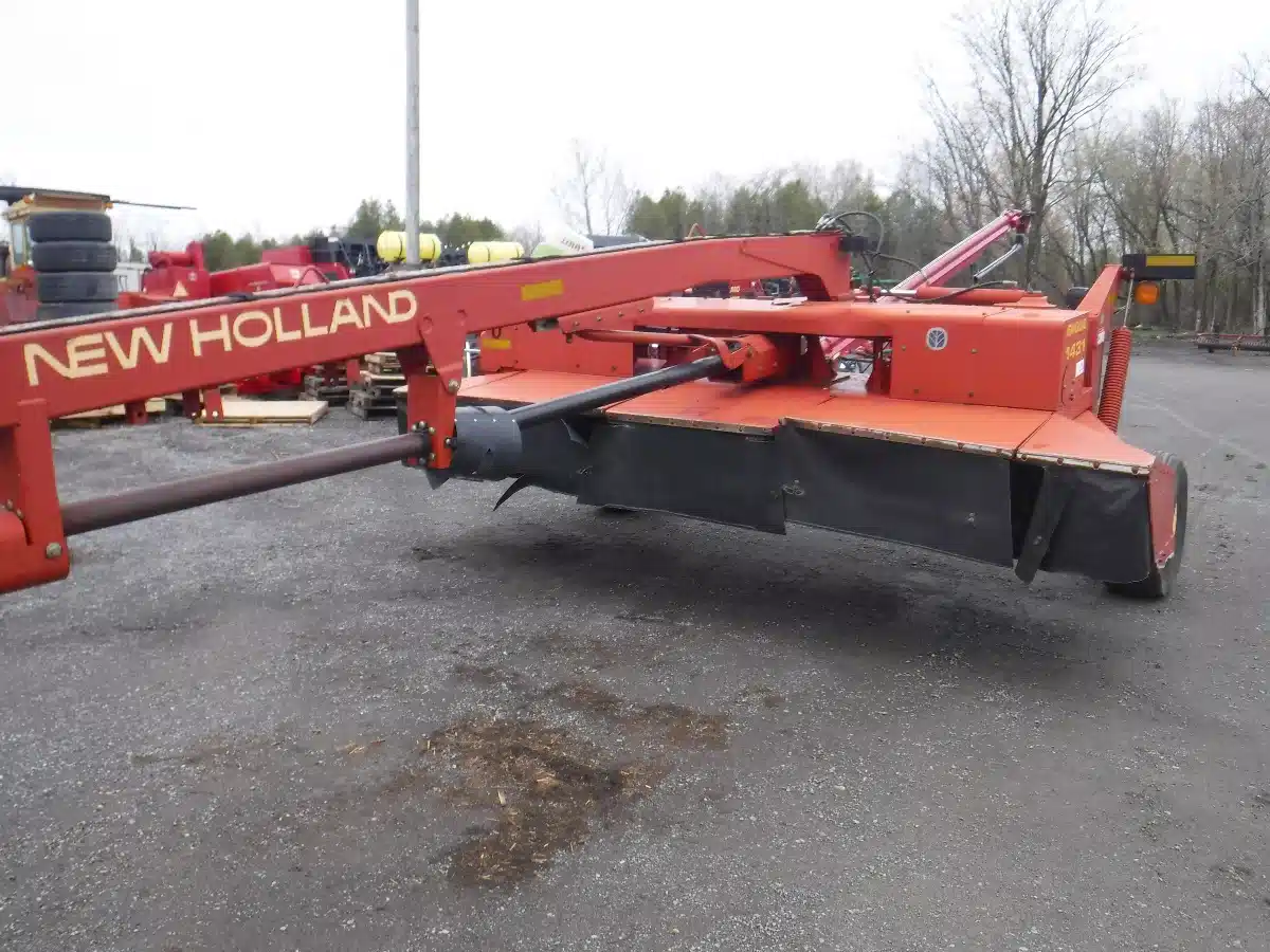 Gallery image 2 for New Holland 1431 Disc Mower Conditioner