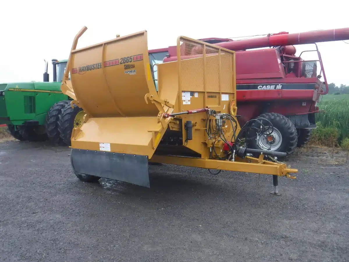 Gallery image 1 for 2023 Haybuster 2665 Shortcut Bale Processor