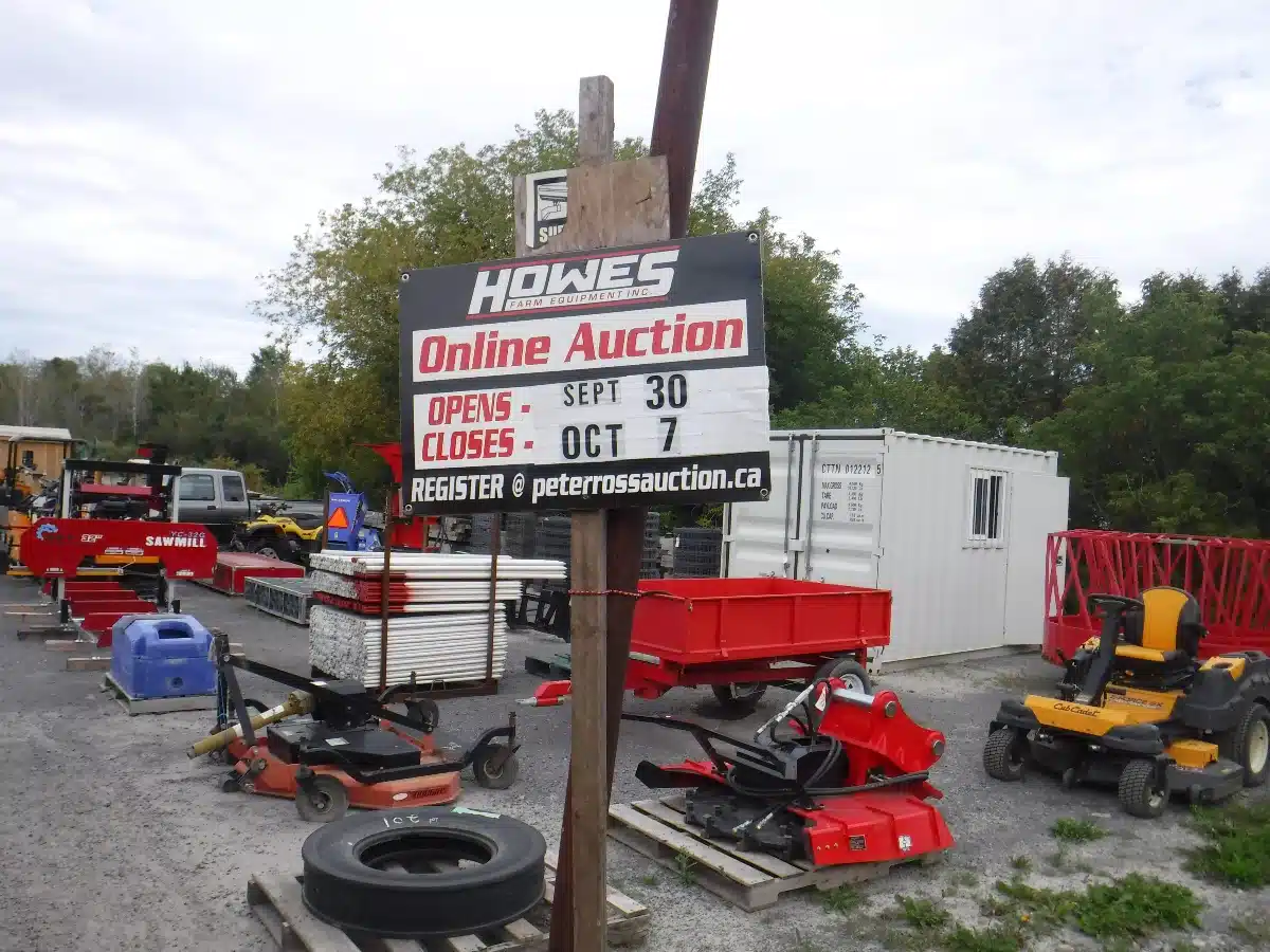 Photo de la Galerie 1 pour Online Auction Tracteur