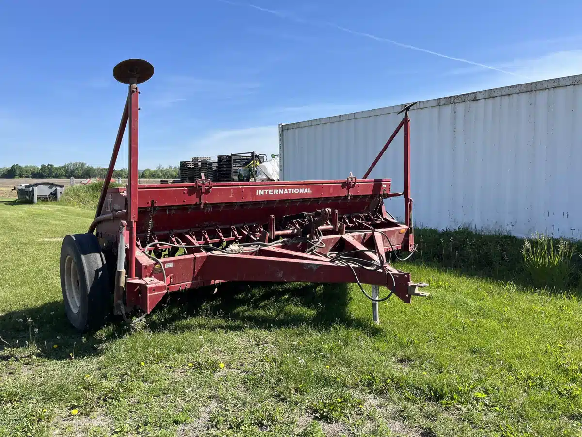 Used 1985 Case IH 5100 SOYBEAN SPECIAL Drill | AgDealer