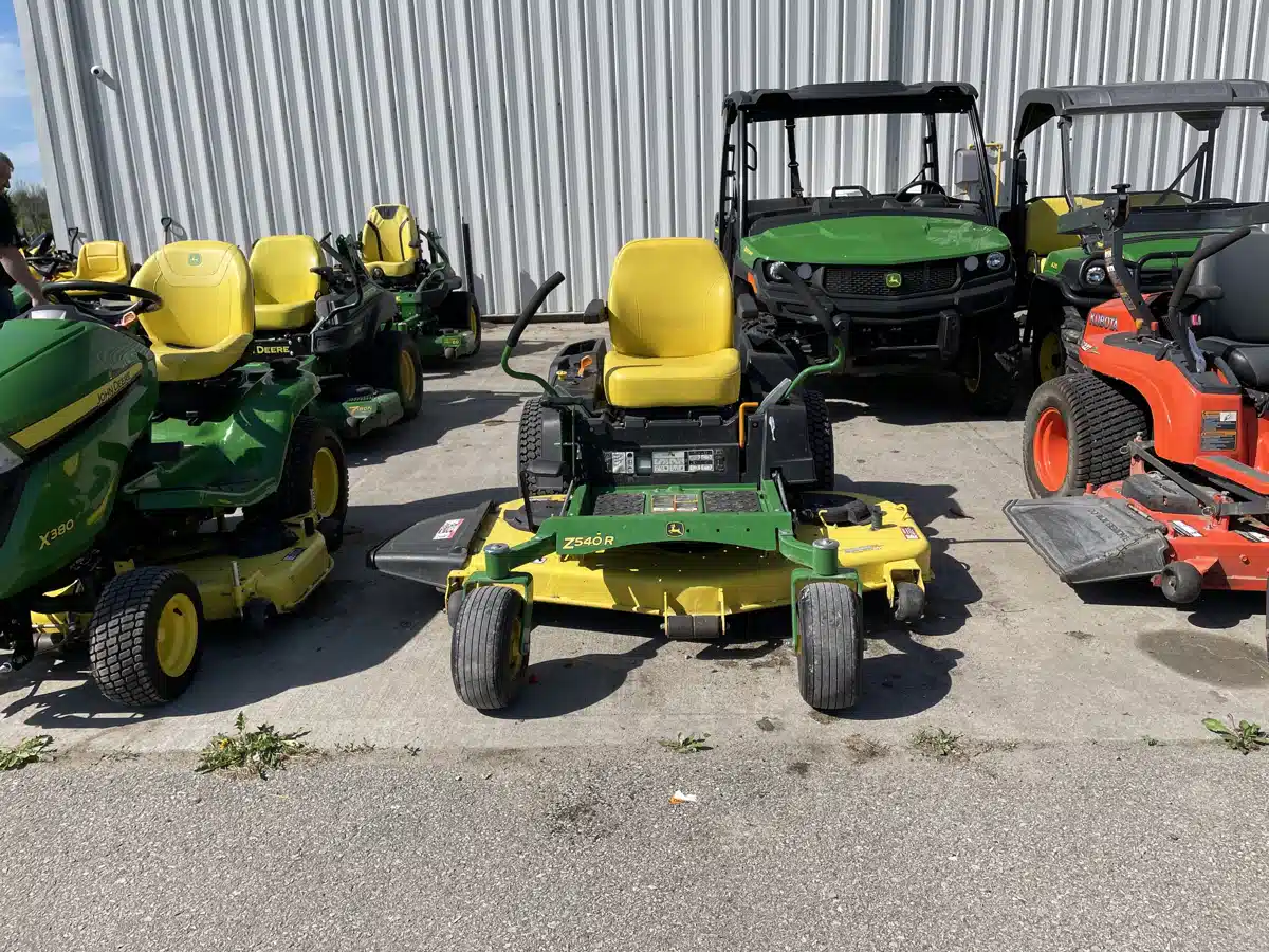 Usagé 2019 John Deere Z540 Tondeuse à rayon de braquage zéro
