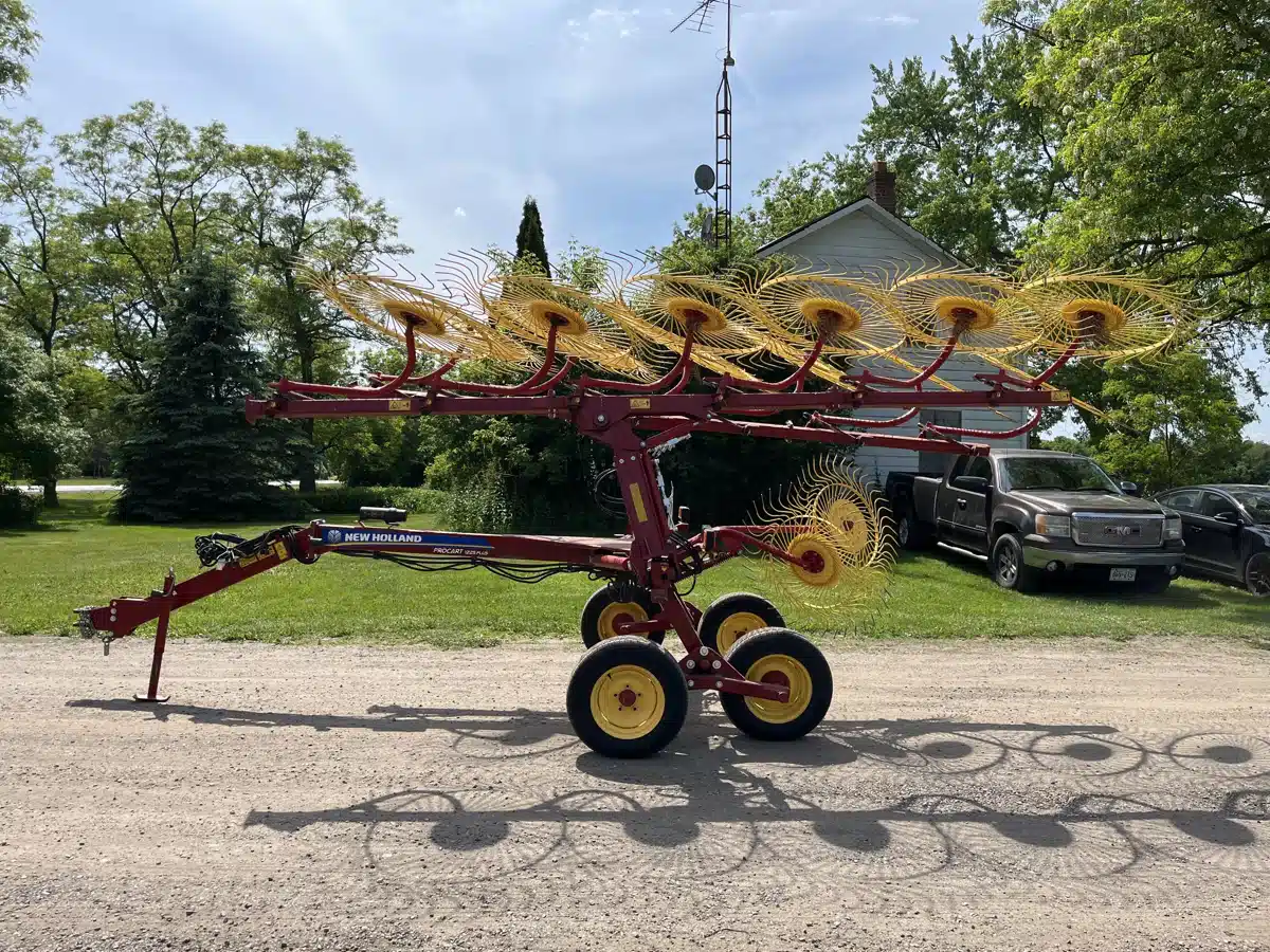 Gallery image 2 for Used 2021 New Holland PROCART 1225 PLUS Rake
