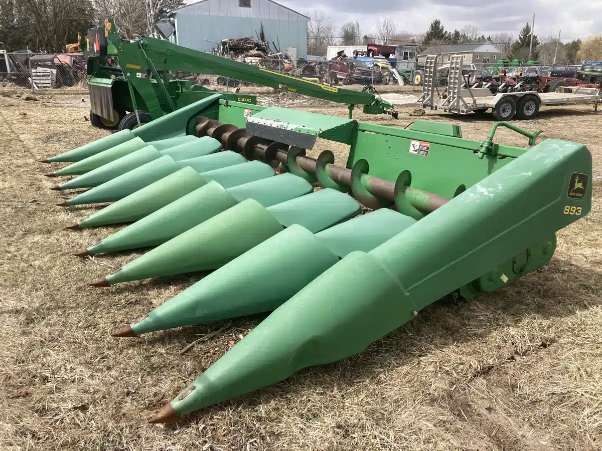 Gallery image 2 for Used 2000 John Deere 893 Header - Row Crop