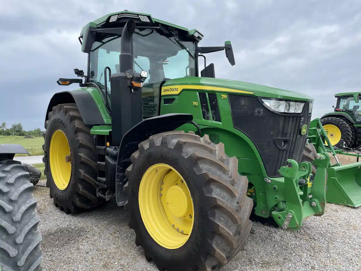 Gallery image 2 for Used 2021 John Deere 7R 310 Tractor