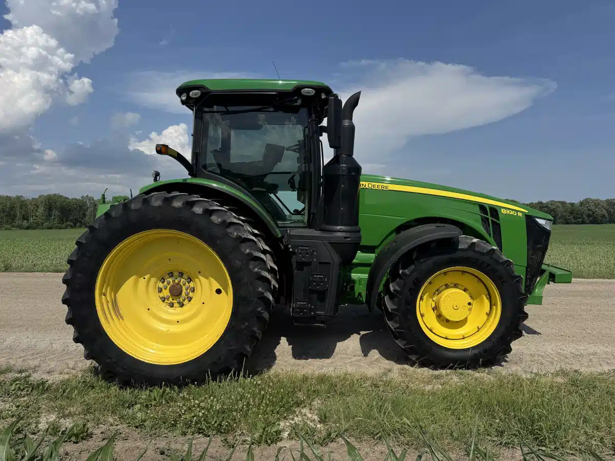 Gallery image 2 for Used 2018 John Deere 8320R Tractor