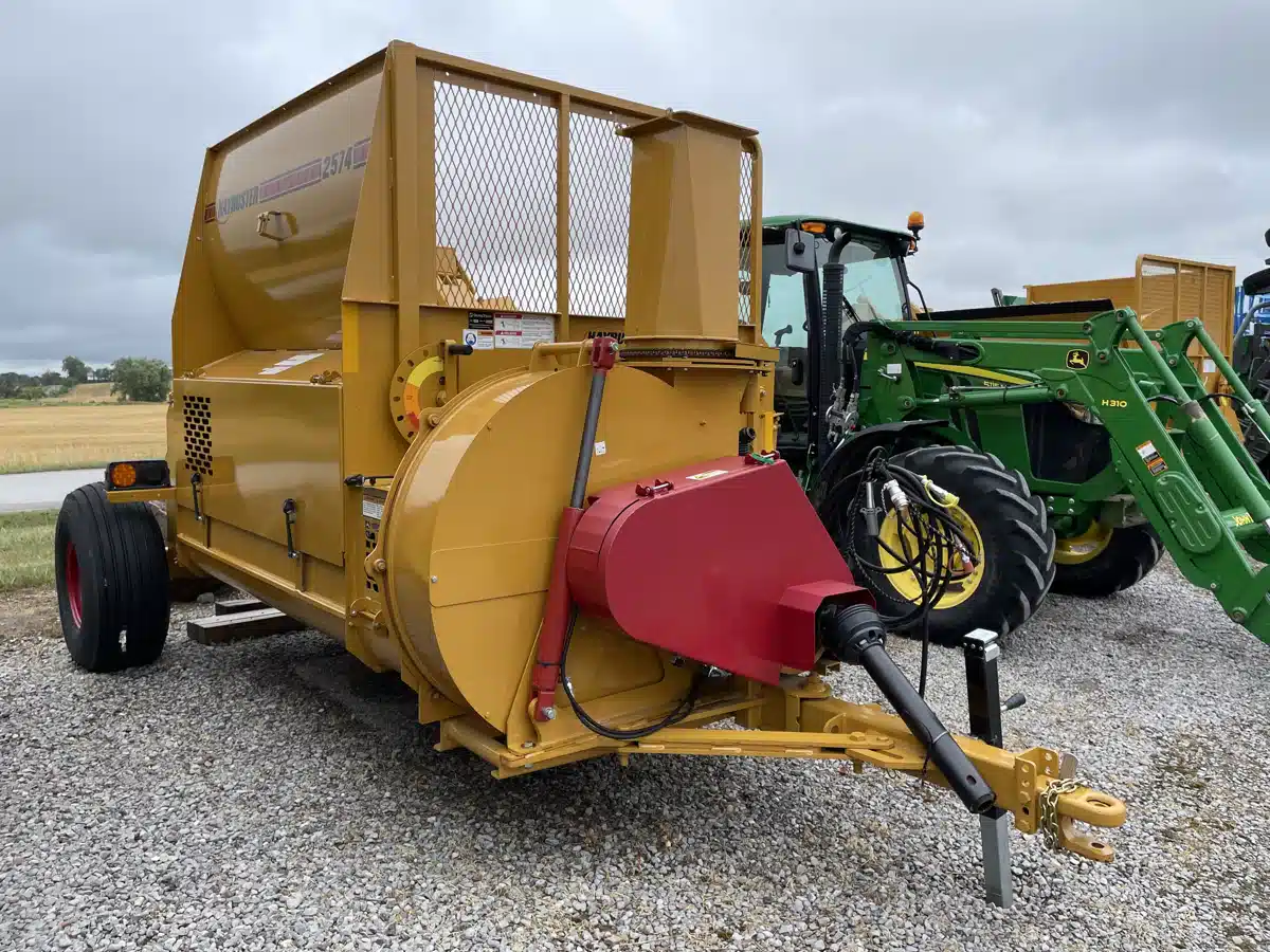 Gallery image 2 for Used 2023 Haybuster 2574 Bale Feeder
