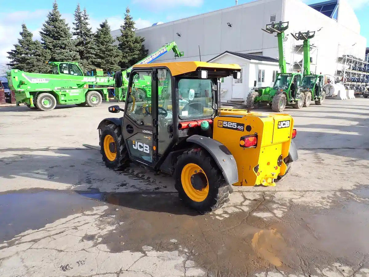 Photo de la Galerie 2 pour Usagé 2023 JCB 525-60 Chargeur télescopique