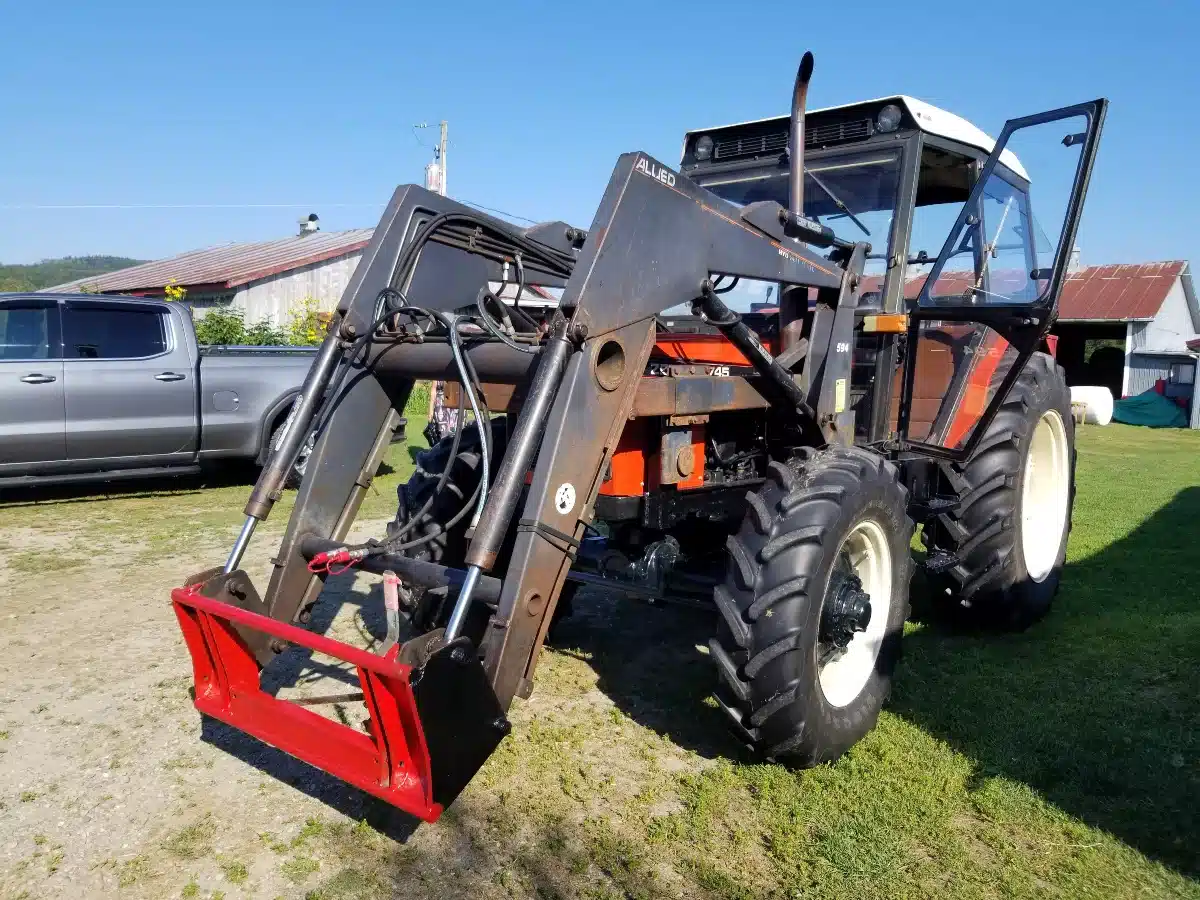 Used 1992 Zetor 7745 Tractor