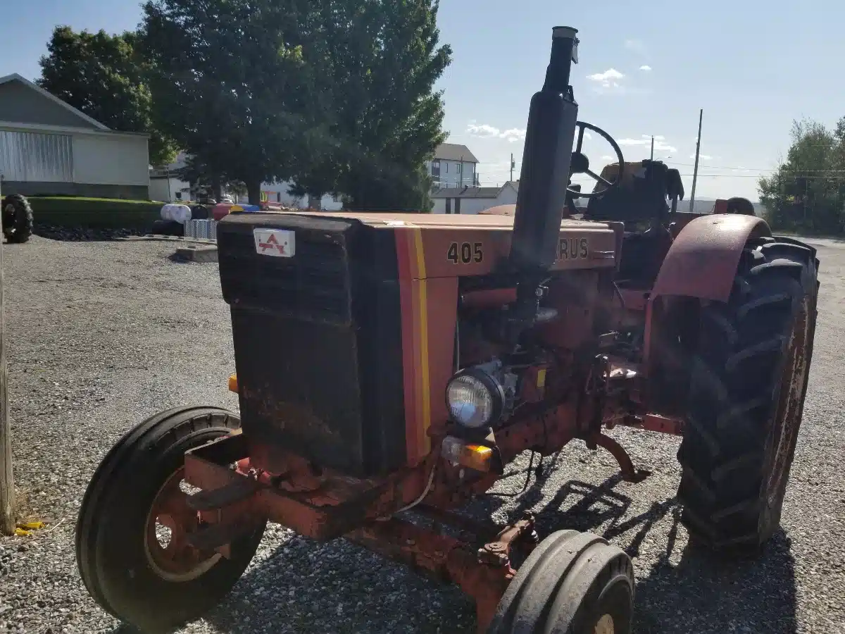 Used 1985 Belarus 405 Tractor