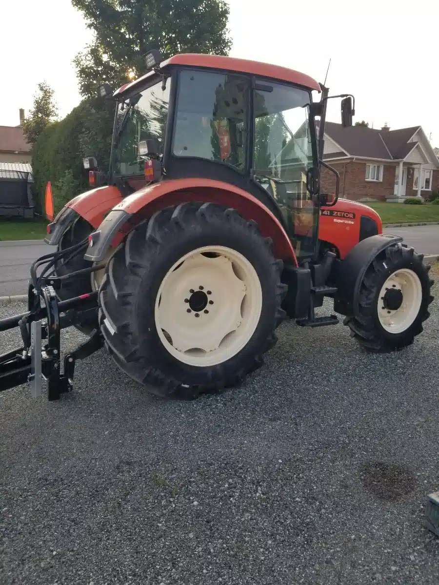 Photo de la Galerie 2 pour 1999 Zetor 7341 Tracteur