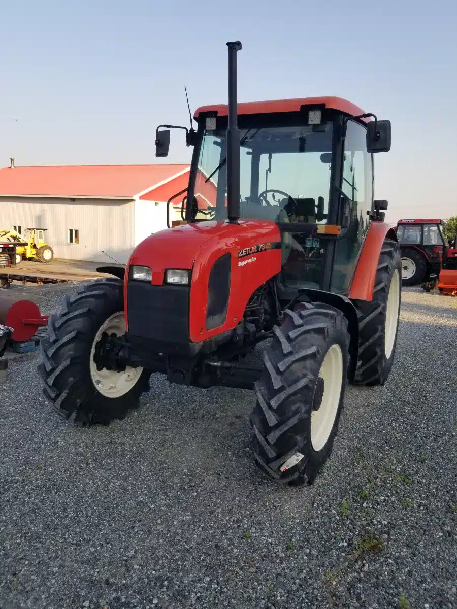 Photo de la Galerie 1 pour 1999 Zetor 7341 Tracteur