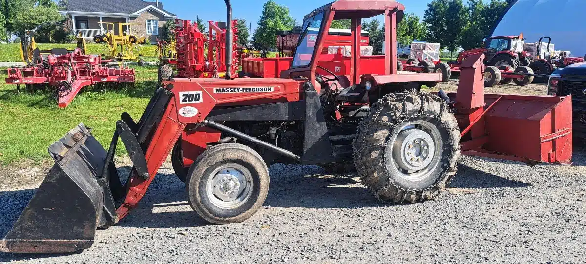 Image for Used INCONNU Massey Ferguson 2200 Tractor