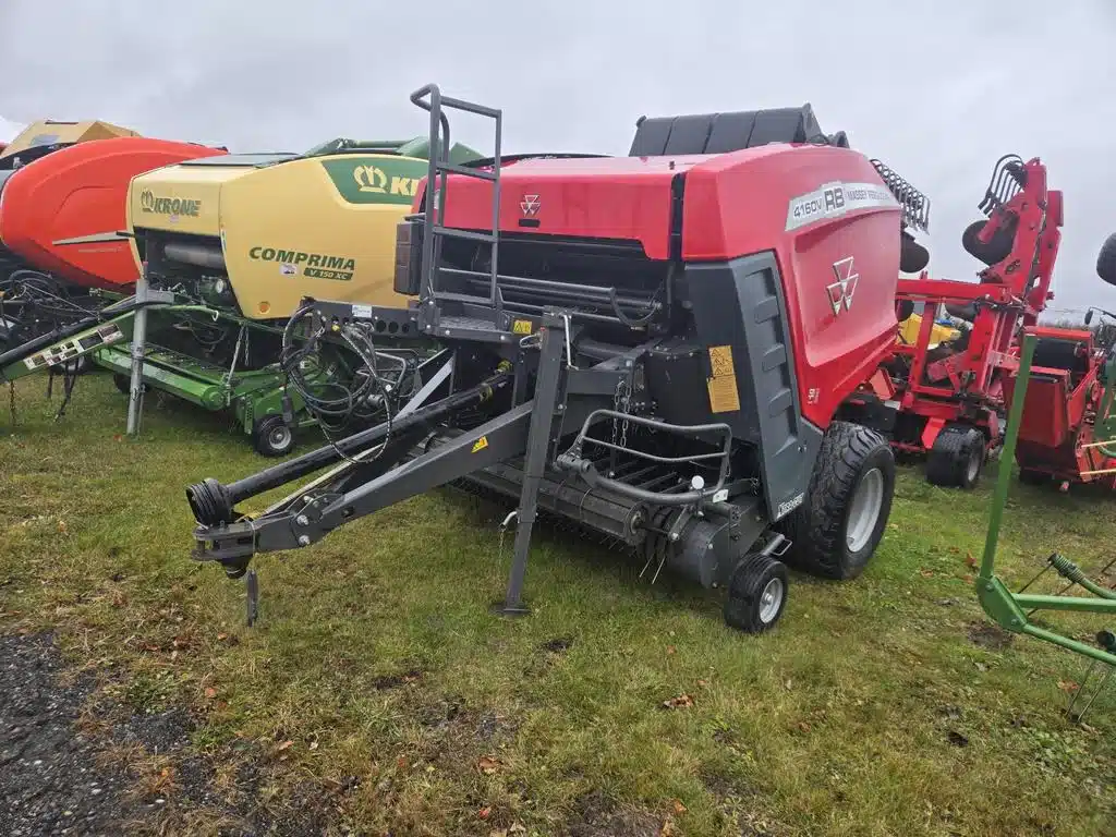 Gallery image 2 for Used 2022 Massey Ferguson 4160V Round Baler