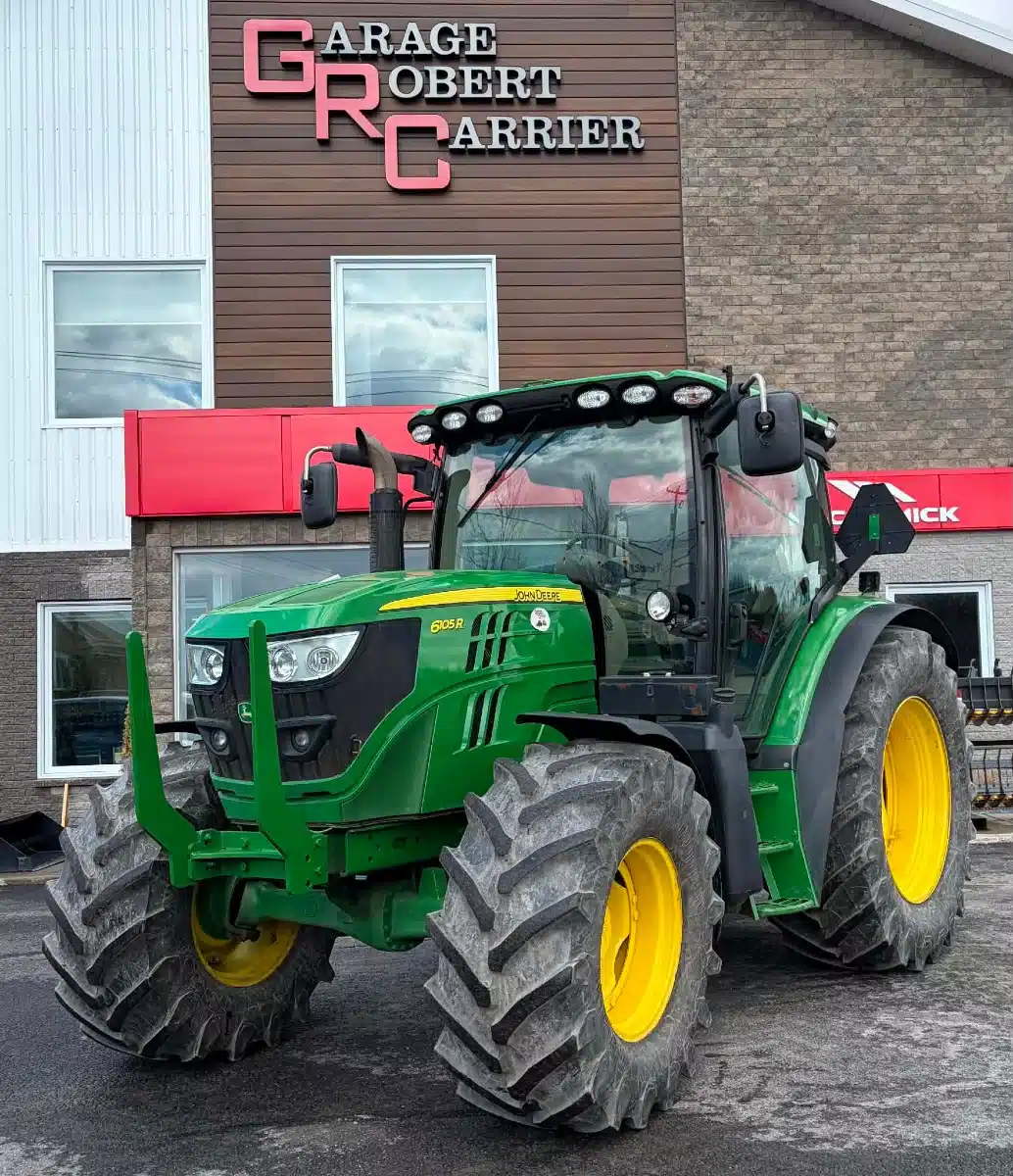 Photo de la Galerie 2 pour 2015 John Deere 6105R Tracteur