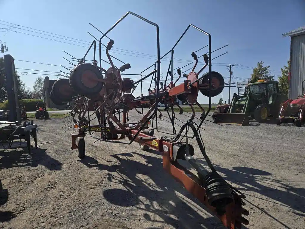 Gallery image 1 for Used 2019 Pequea TT8101 Tedder Rake