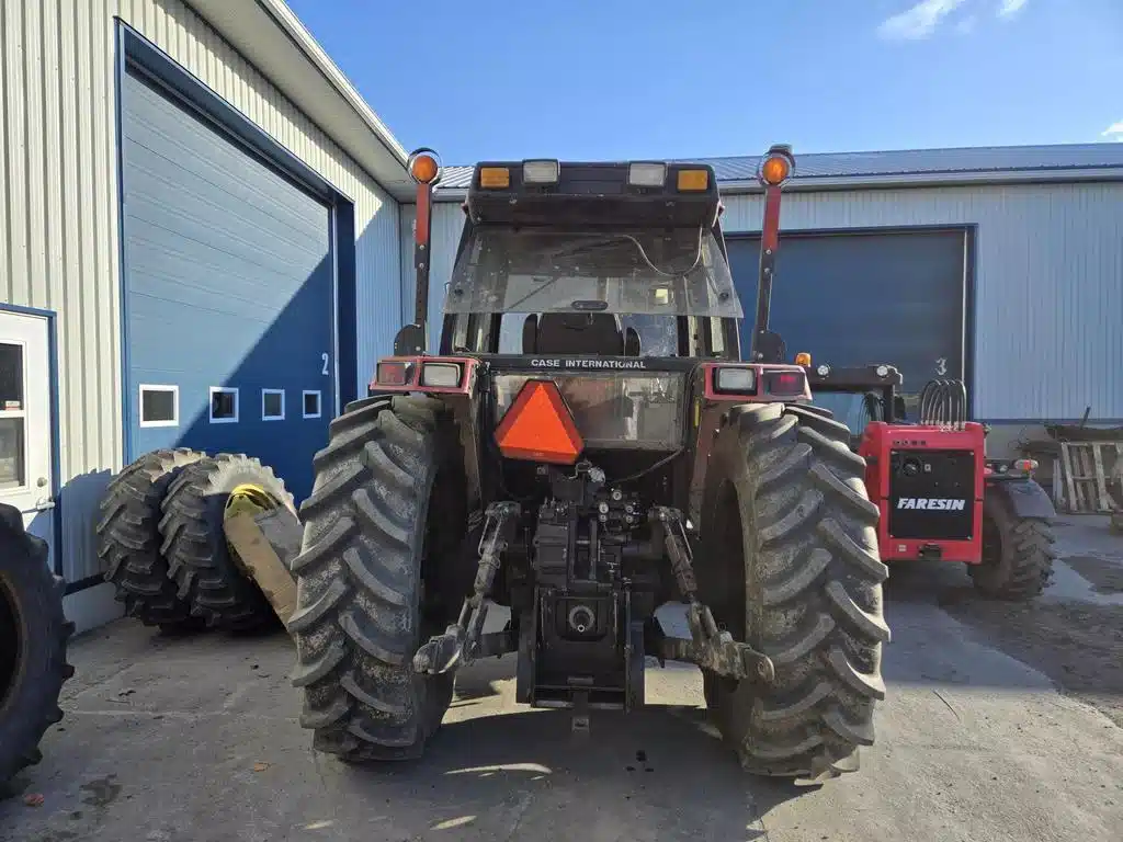 Gallery image 2 for Used 1990 Case IH 5140 Tractor