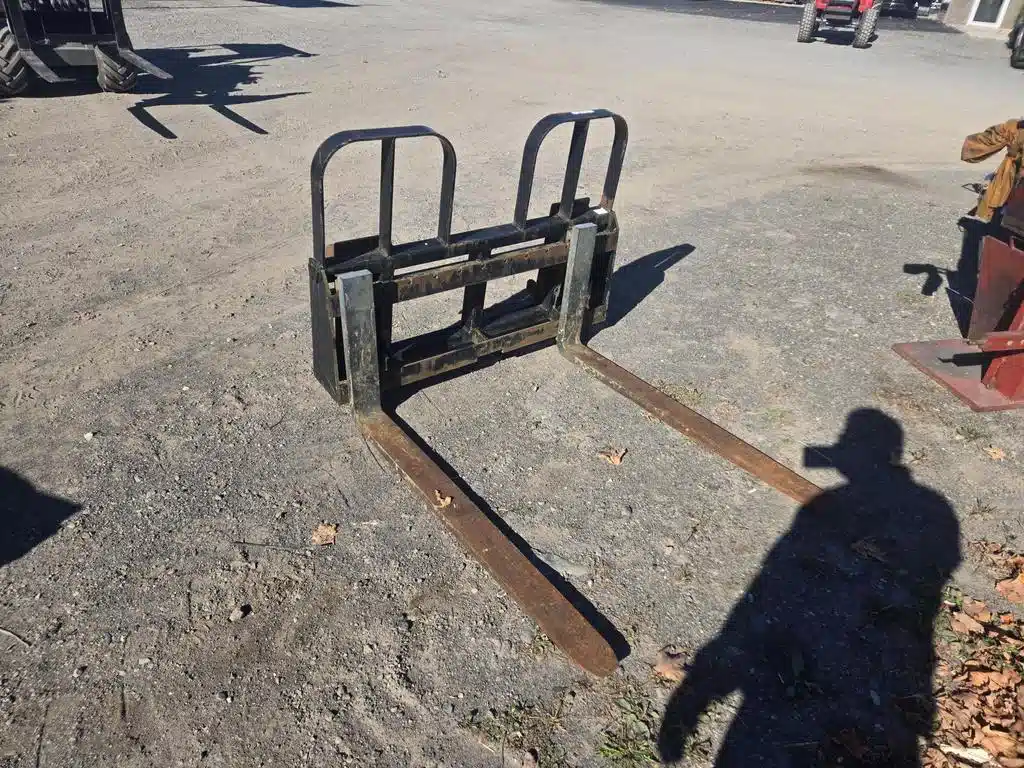 Gallery image 1 for Used 2017 Walco 5500 Pallet Fork