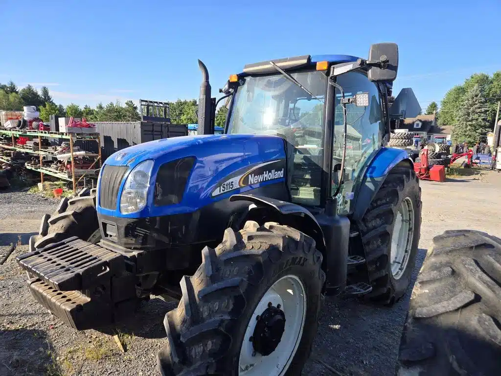 Used 2006 New Holland TS115A Tractor